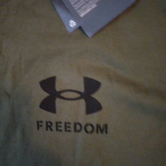 BRAND NEW WITH TAGS UNDER ARMOUR FREEDOM Mens TSHIRT 2XL NWT Color Green... - Picture 3 of 12